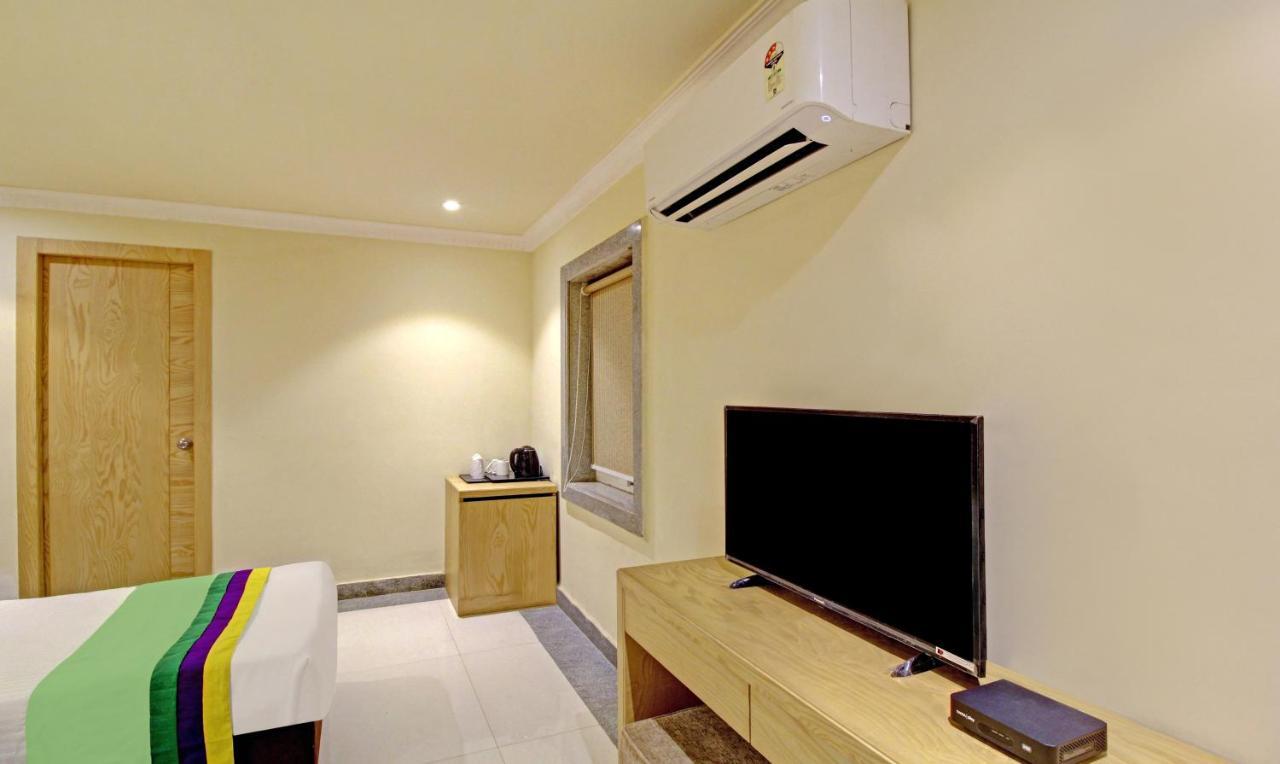 Treebo Asl Prime, Near Ballygunge Railway Station Calcutta  Esterno foto