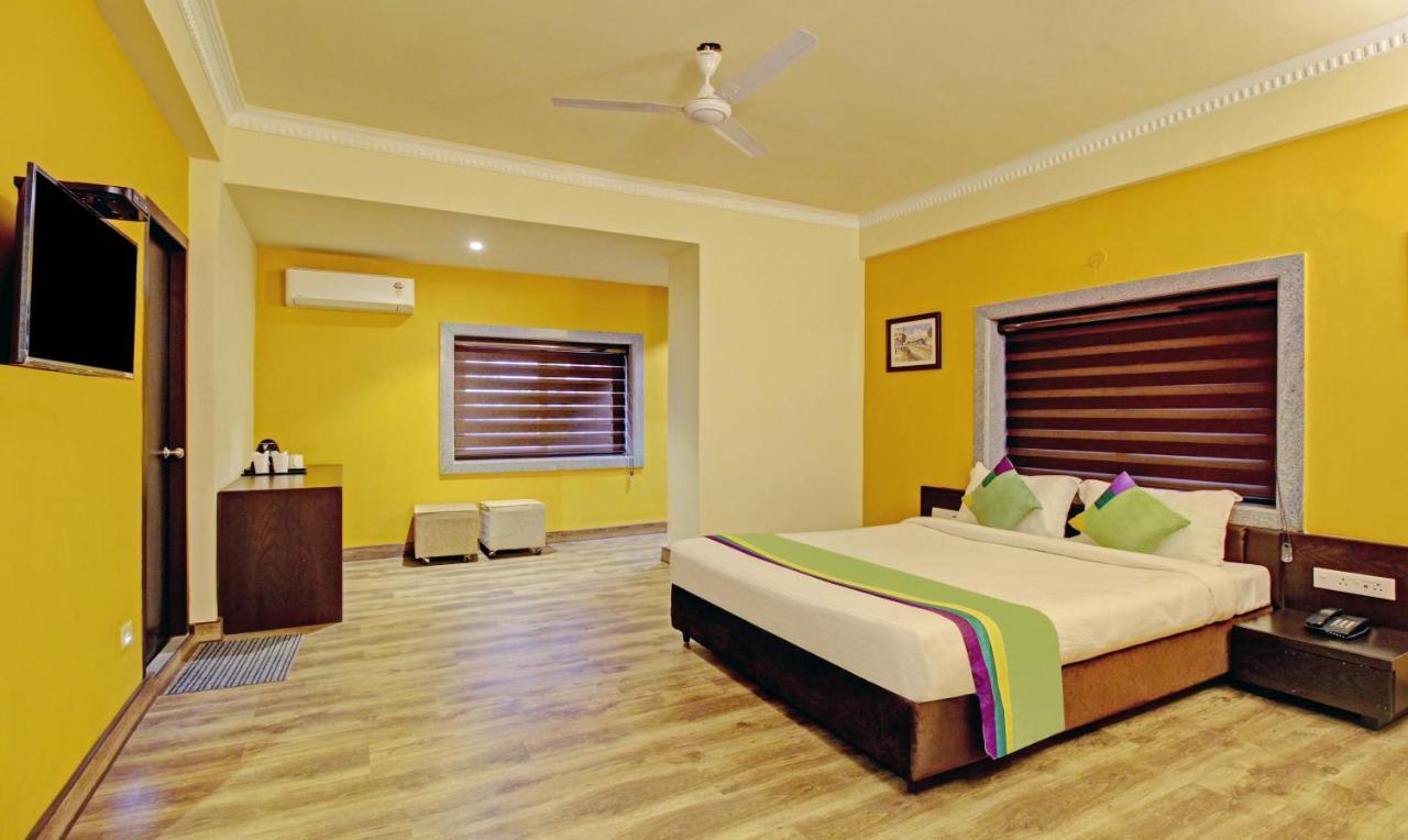 Treebo Asl Prime, Near Ballygunge Railway Station Calcutta  Esterno foto