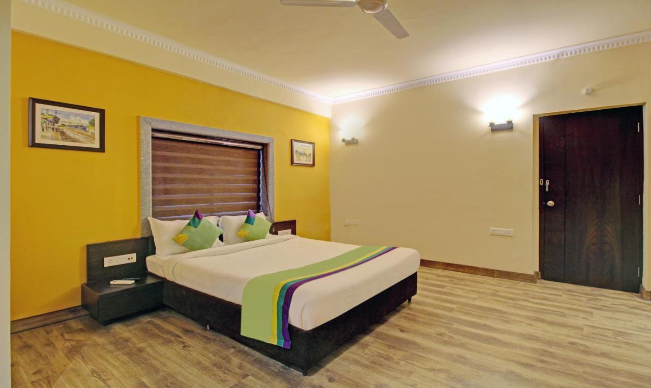 Treebo Asl Prime, Near Ballygunge Railway Station Calcutta  Esterno foto